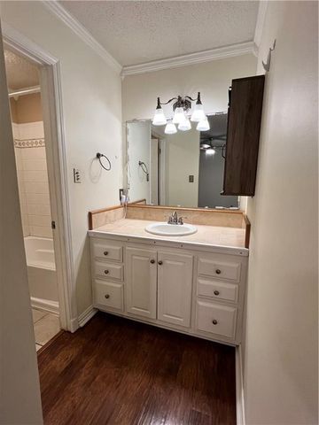 8652 RIDGEMONT Drive, Pineville, LA 71360