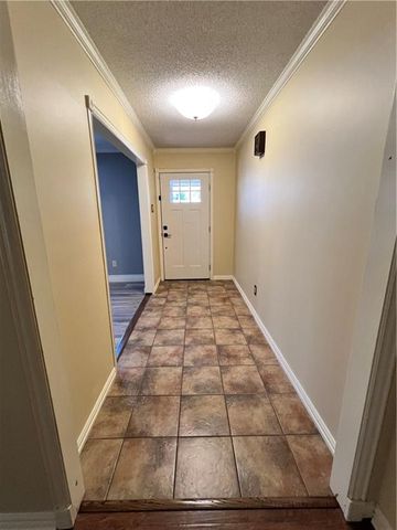 8652 RIDGEMONT Drive, Pineville, LA 71360