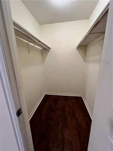 8652 RIDGEMONT Drive, Pineville, LA 71360