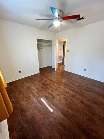 8652 RIDGEMONT Drive, Pineville, LA 71360