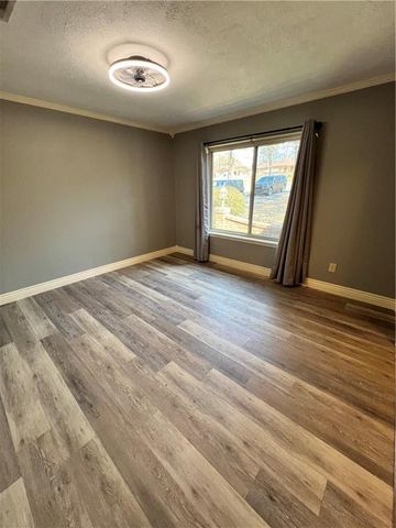 8652 RIDGEMONT Drive, Pineville, LA 71360