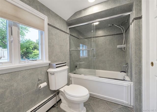 2 Sussex Lane, Lake Grove, NY 11755