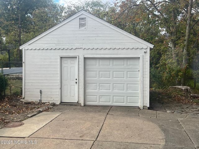 838 Wylie Avenue, Toledo, OH 43609