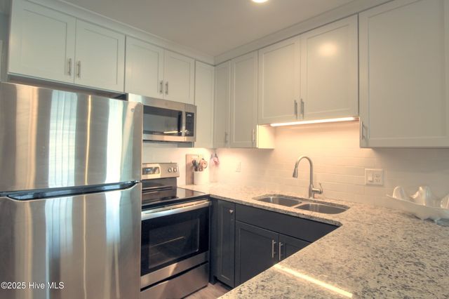 127 Old Causeway Road 27, Atlantic Beach, NC 28512