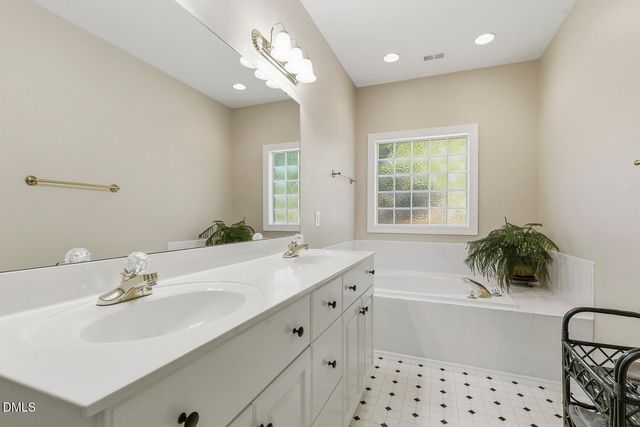 1224 Secotan Place, Fuquay Varina, NC 27526