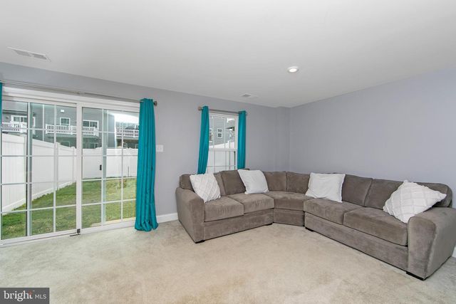 139 MERIDIAN LN, Sewell, NJ 08080