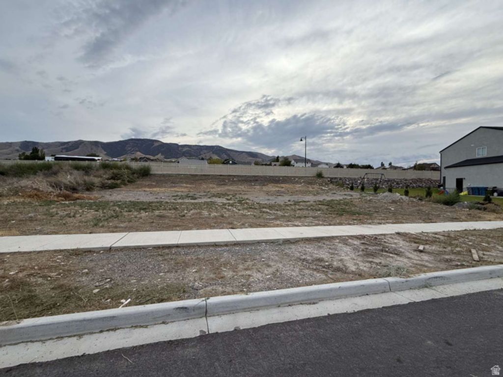 3521 S GARIBALDI WAY, Saratoga Springs, UT 84045 — photo 2