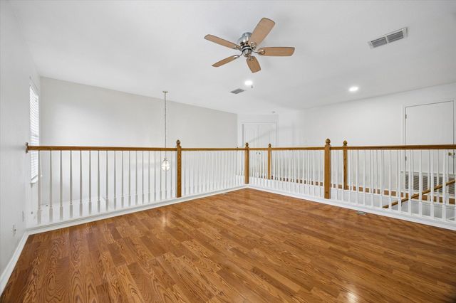6025 Ronchamps DR, Round Rock, TX 78681