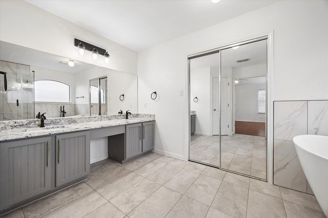 6025 Ronchamps DR, Round Rock, TX 78681