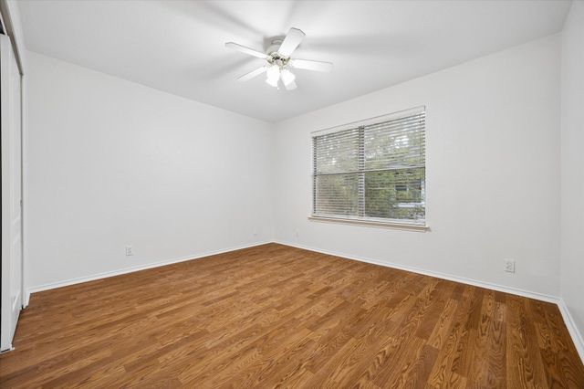 6025 Ronchamps DR, Round Rock, TX 78681