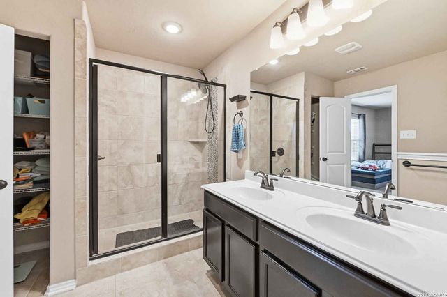 132 HUNTERS RNCH W, San Antonio, TX 78253