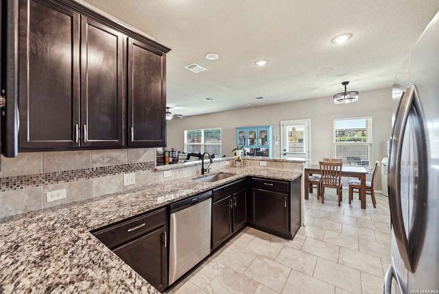 132 HUNTERS RNCH W, San Antonio, TX 78253