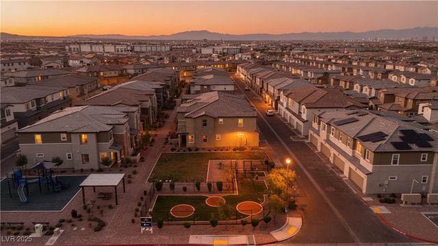 226 Wewatta Avenue, Henderson, NV 89011