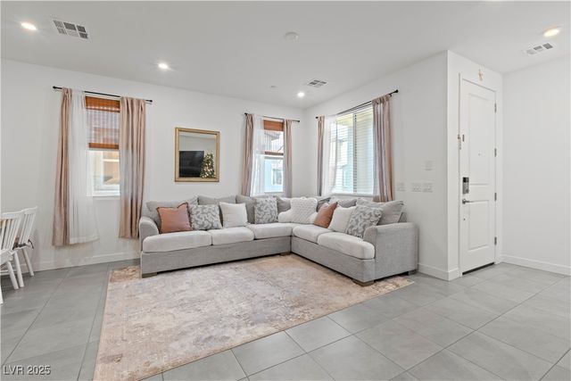 226 Wewatta Avenue, Henderson, NV 89011