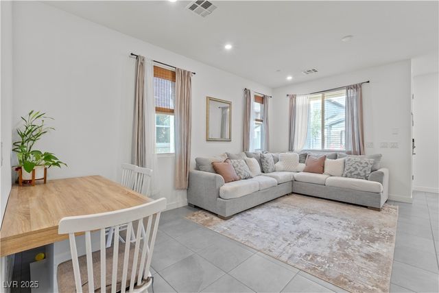 226 Wewatta Avenue, Henderson, NV 89011