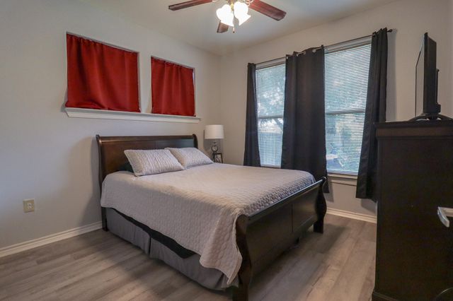 2450 Columbia Street, Beaumont, TX 77701