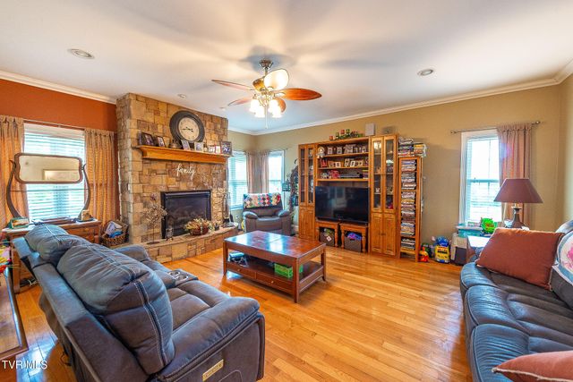 508 Wonderland Drive, Gate City, VA 24251