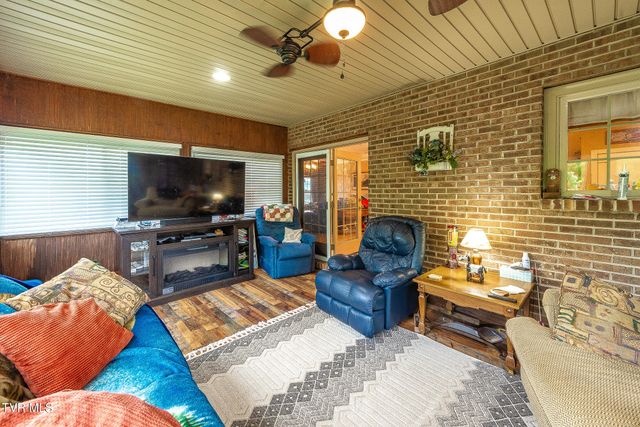 508 Wonderland Drive, Gate City, VA 24251