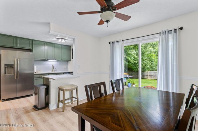8803 William Penn Way, Louisville, KY 40228