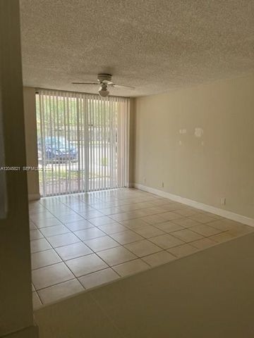 10717 Cleary Blvd 111, Plantation, FL 33324