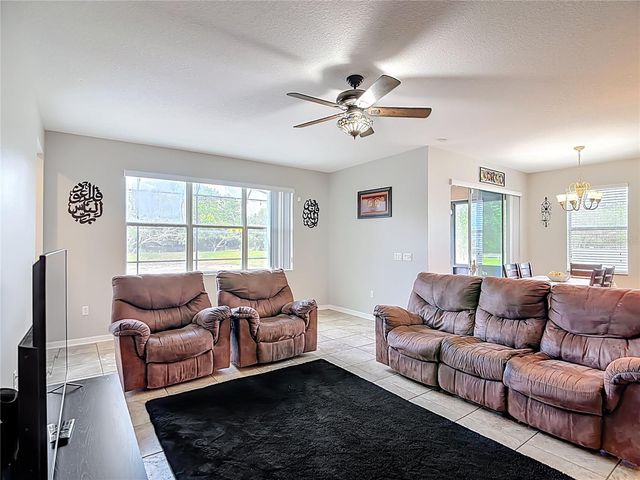 344 MAGNETA LOOP, Auburndale, FL 33823