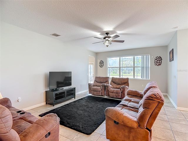 344 MAGNETA LOOP, Auburndale, FL 33823