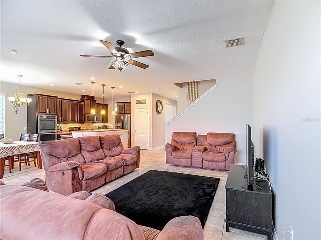 344 MAGNETA LOOP, Auburndale, FL 33823