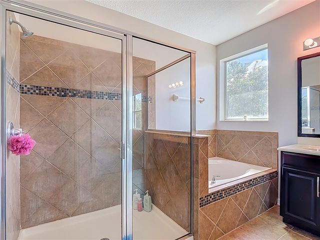 344 MAGNETA LOOP, Auburndale, FL 33823