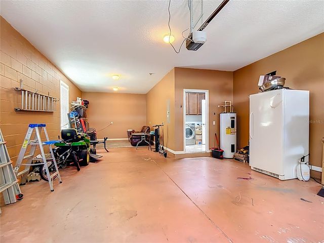 344 MAGNETA LOOP, Auburndale, FL 33823