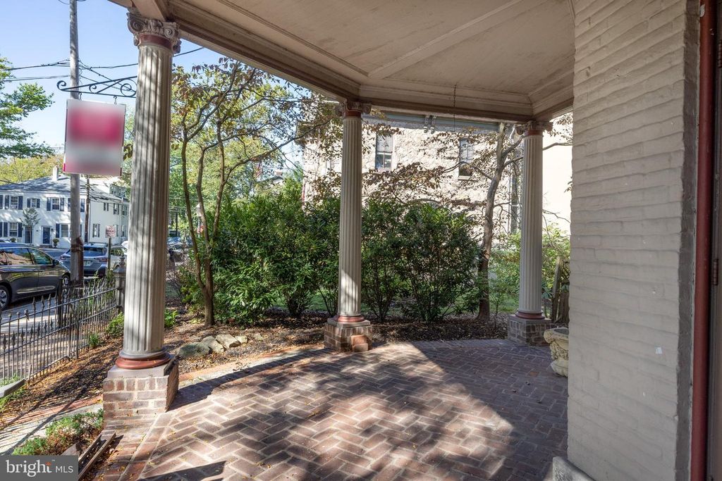 26 YORK ST, LAMBERTVILLE, NJ 08530 — photo 3