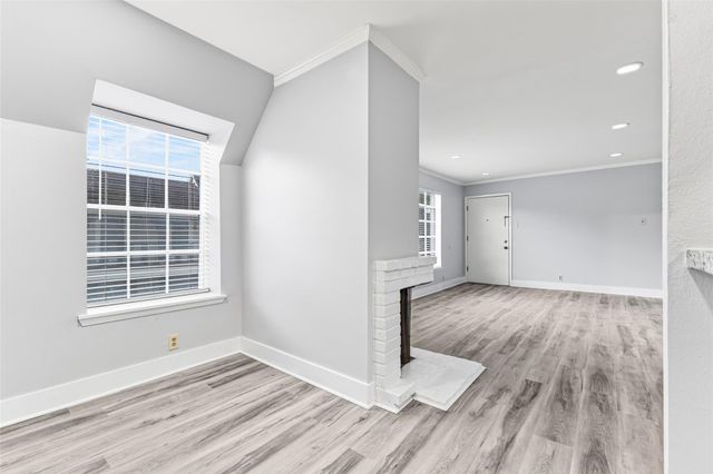 2501 Marilee Lane 4, Houston, TX 77057