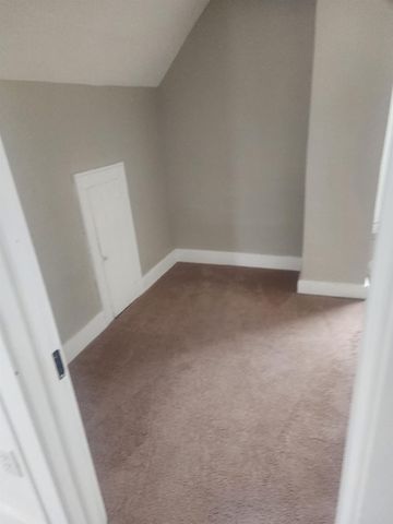 1600 S Erie Street, Bay City, MI 48706