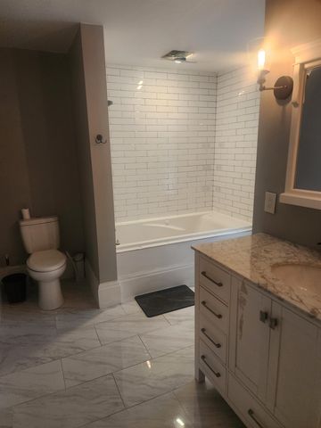 1600 S Erie Street, Bay City, MI 48706