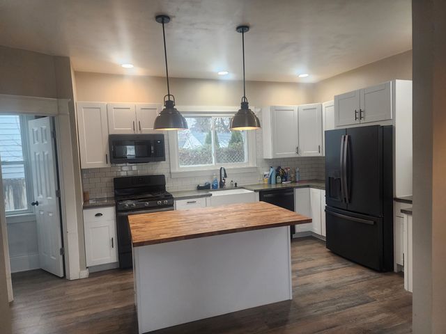 1600 S Erie Street, Bay City, MI 48706