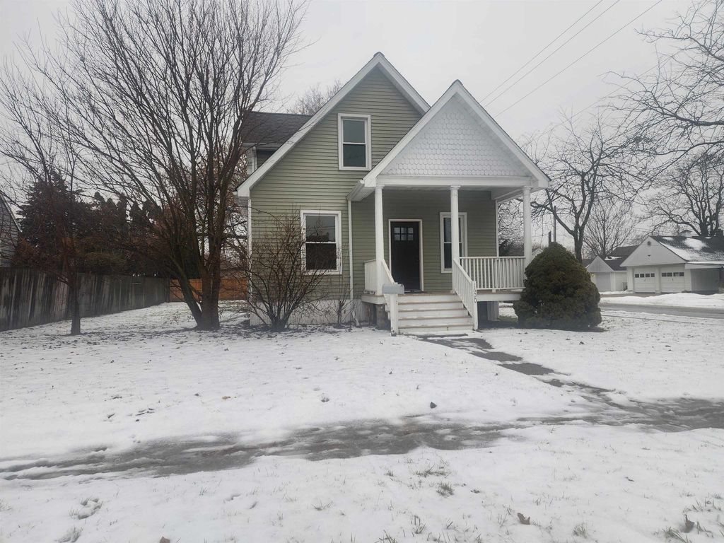 1600 S Erie Street, Bay City, MI 48706