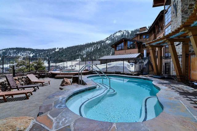 1750 Village East Road 5-409, Olympic Valley, CA 96146