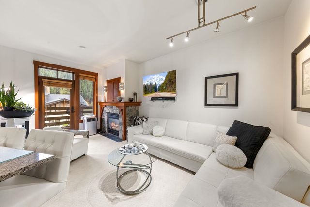 1750 Village East Road 5-409, Olympic Valley, CA 96146