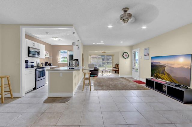 14050 Nesting Way B, Delray Beach, FL 33484