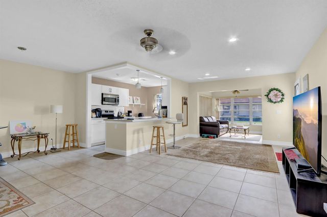 14050 Nesting Way B, Delray Beach, FL 33484