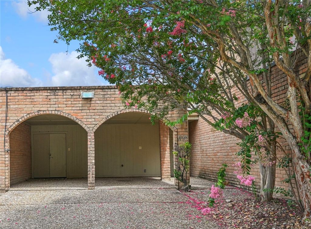 1526 Wolf Run, College Station, TX 77840 — photo 2