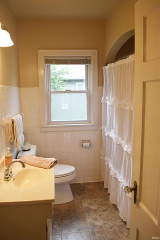 2154 E Gum Street, Evansville, IN 47714