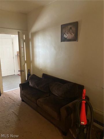 156 Roger Avenue, Akron, OH 44305