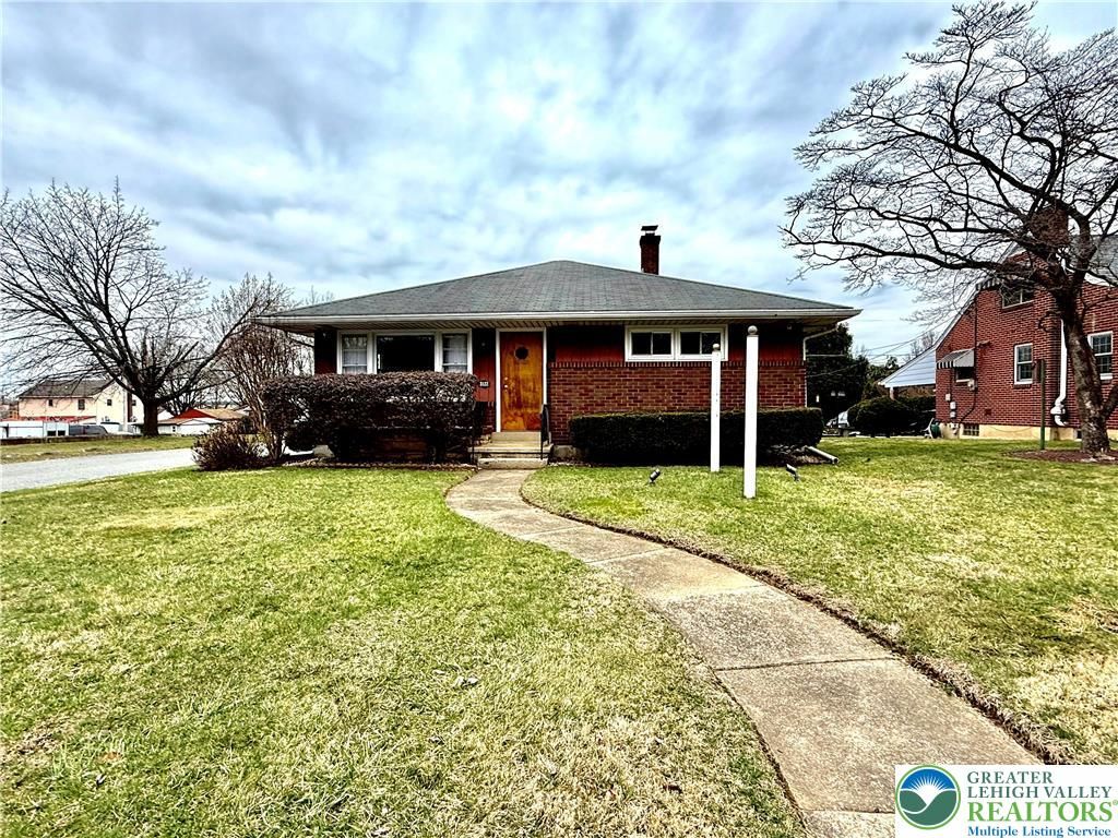 3127 West Emaus, Salisbury Twp, PA 18103