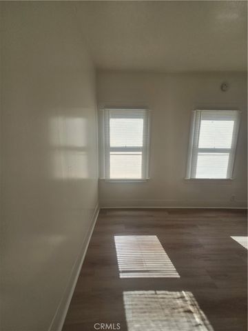 942 E 2nd 7, Long Beach, CA 90802