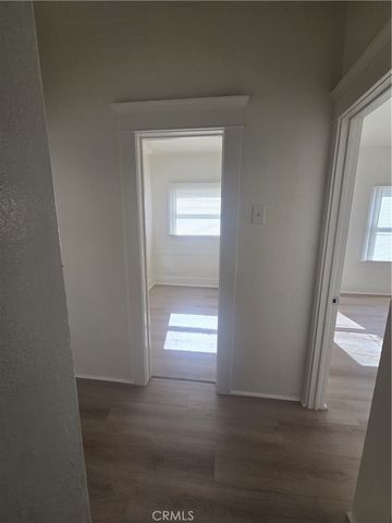 942 E 2nd 7, Long Beach, CA 90802