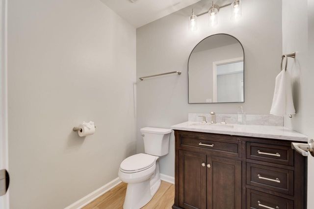 12409 Golf DRIVE, Mequon, WI 53092