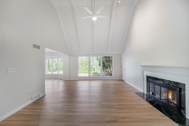 12409 Golf DRIVE, Mequon, WI 53092