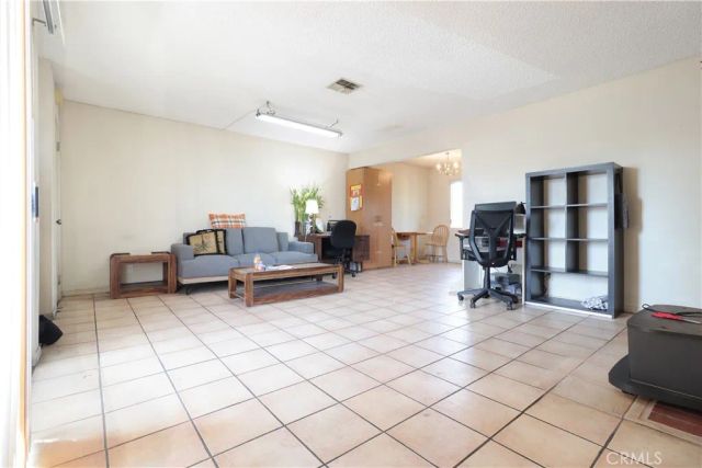 264 E Beverly A, Montebello, CA 90640