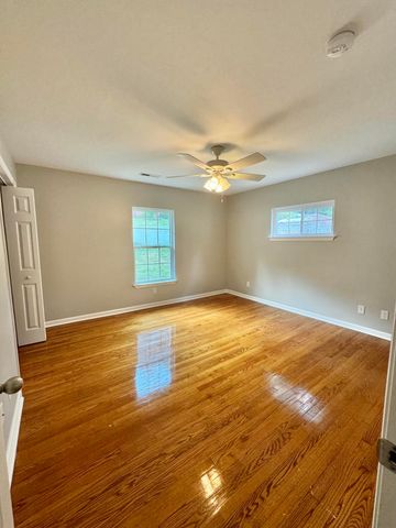 3033 Westside Drive, Chattanooga, TN 37404