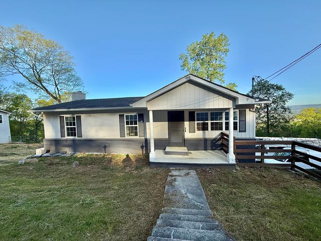 3033 Westside Drive, Chattanooga, TN 37404